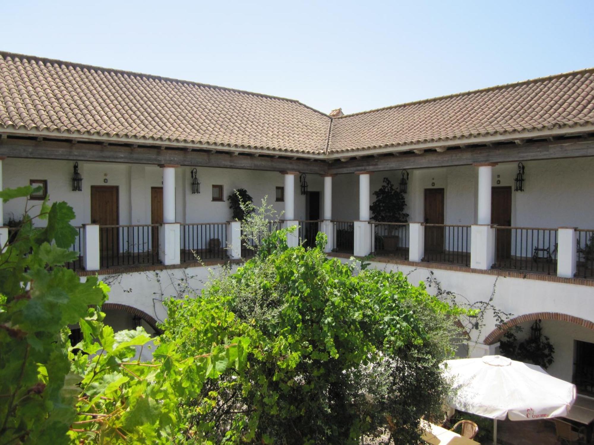 Hotel Cortijo Las Grullas Беналуп-Касас-Вієхас Екстер'єр фото
