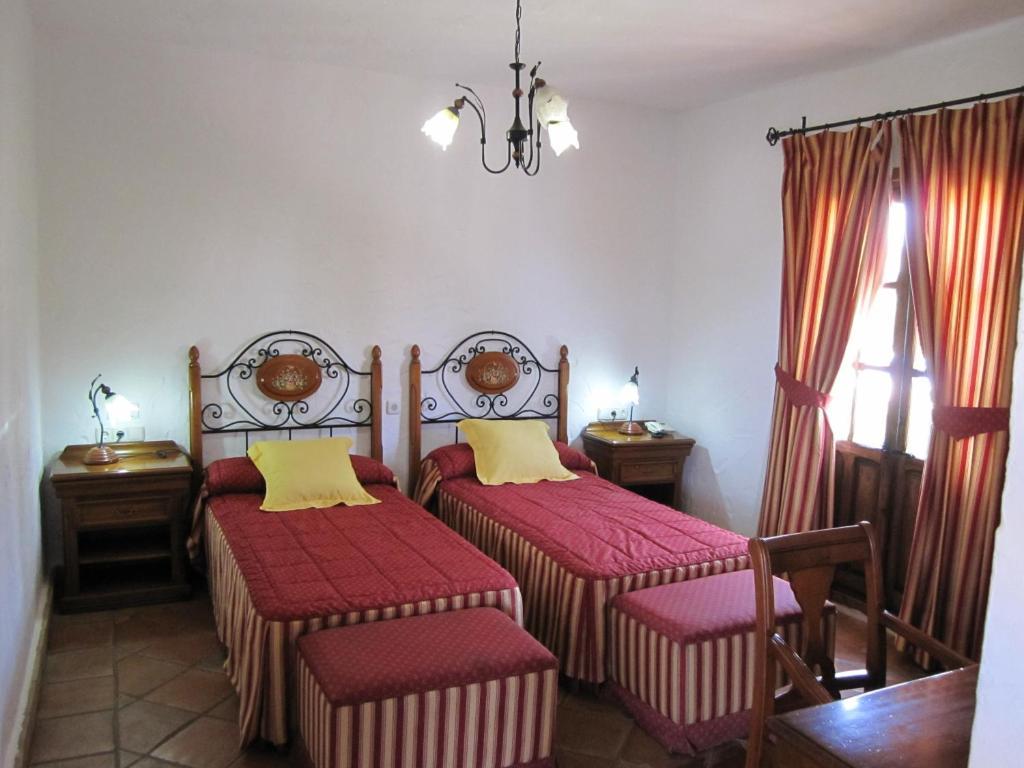 Hotel Cortijo Las Grullas Беналуп-Касас-Вієхас Номер фото