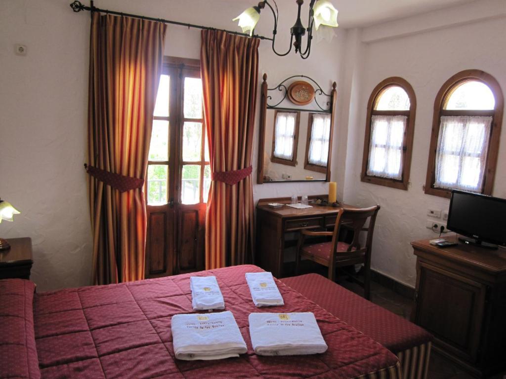 Hotel Cortijo Las Grullas Беналуп-Касас-Вієхас Номер фото