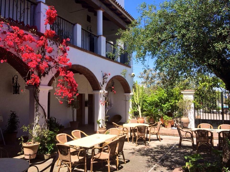 Hotel Cortijo Las Grullas Беналуп-Касас-Вієхас Екстер'єр фото