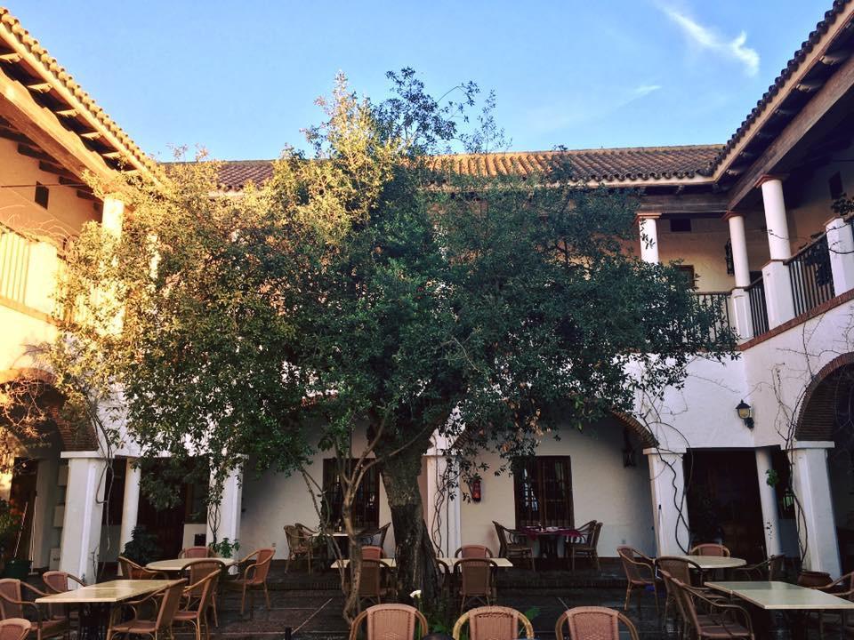 Hotel Cortijo Las Grullas Беналуп-Касас-Вієхас Екстер'єр фото