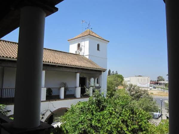 Hotel Cortijo Las Grullas Беналуп-Касас-Вієхас Екстер'єр фото